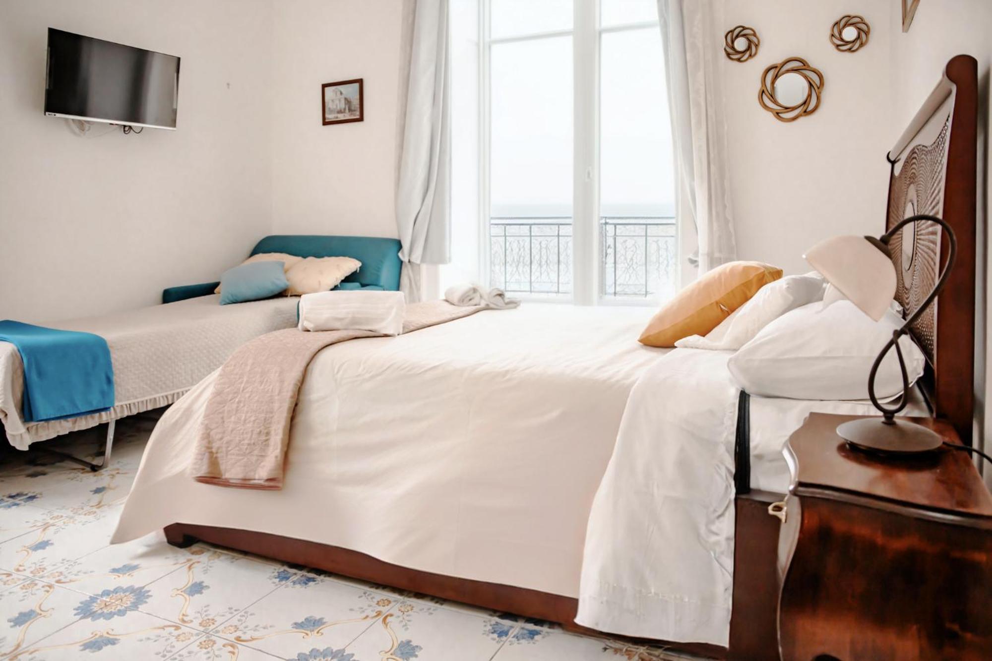 Napulitandream Duomo Otel Napoli Dış mekan fotoğraf